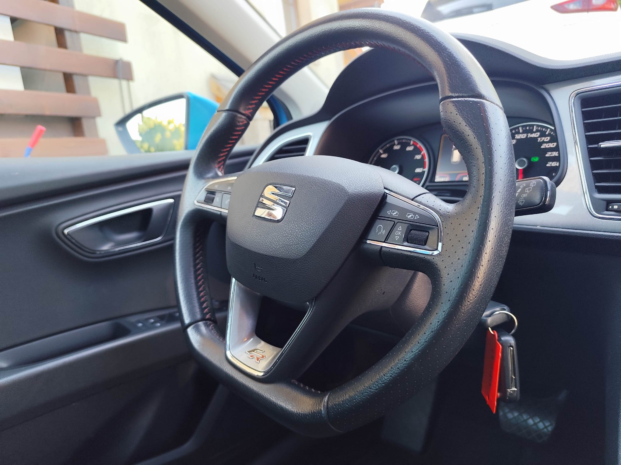 Seat Leon 1,8 FR - zdjęcie 10