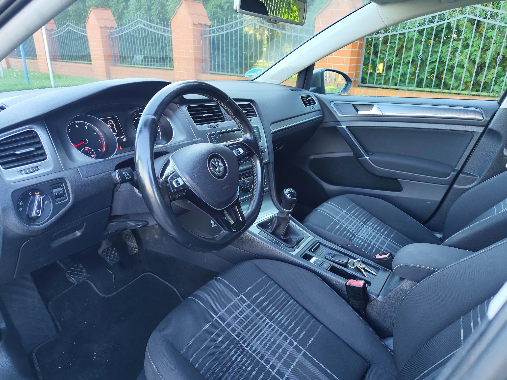 Volkswagen Golf 1.4 TSI BlueMotion Technology Lounge - zdjęcie 12