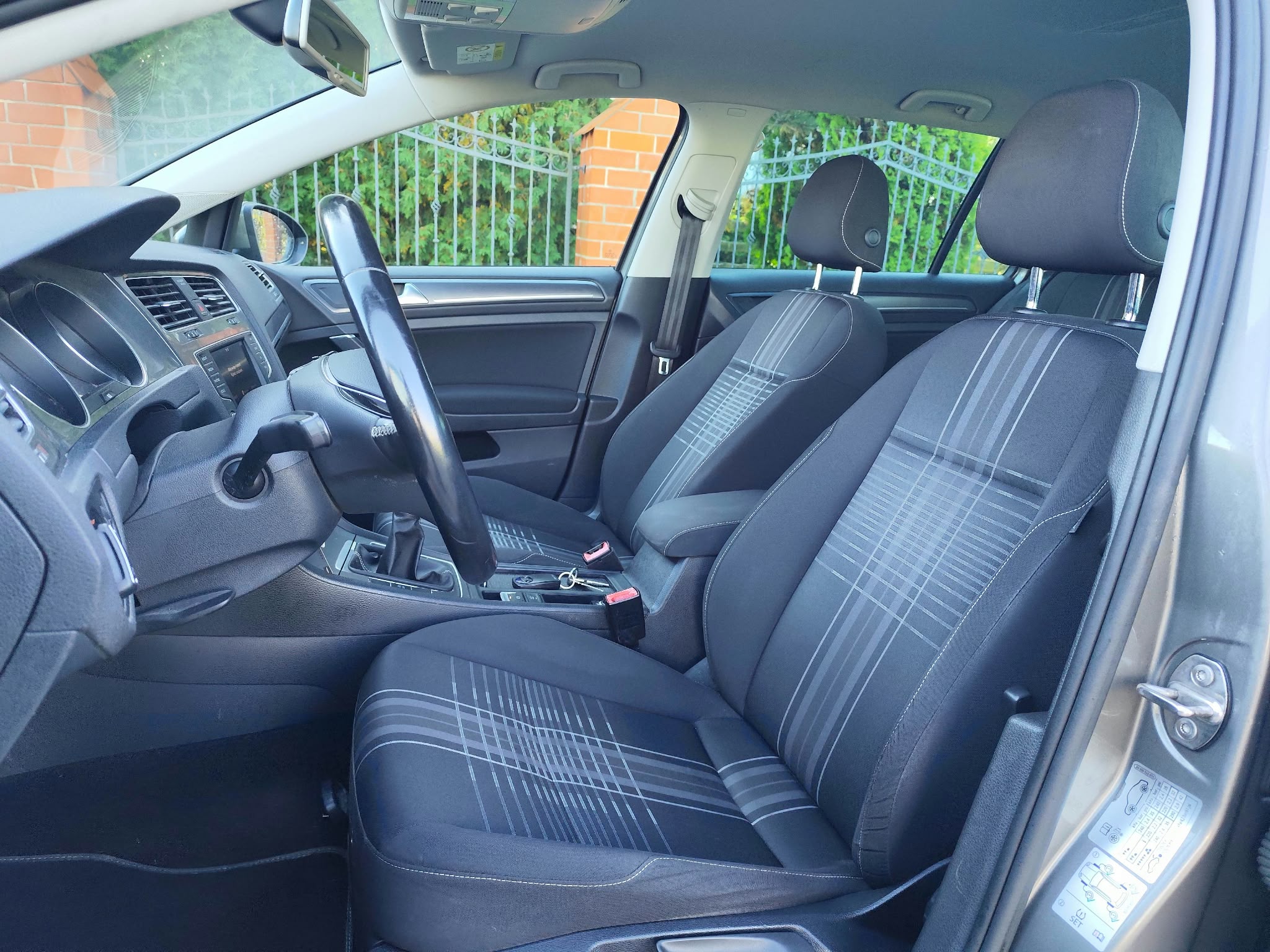 Volkswagen Golf 1.4 TSI BlueMotion Technology Lounge - zdjęcie 4