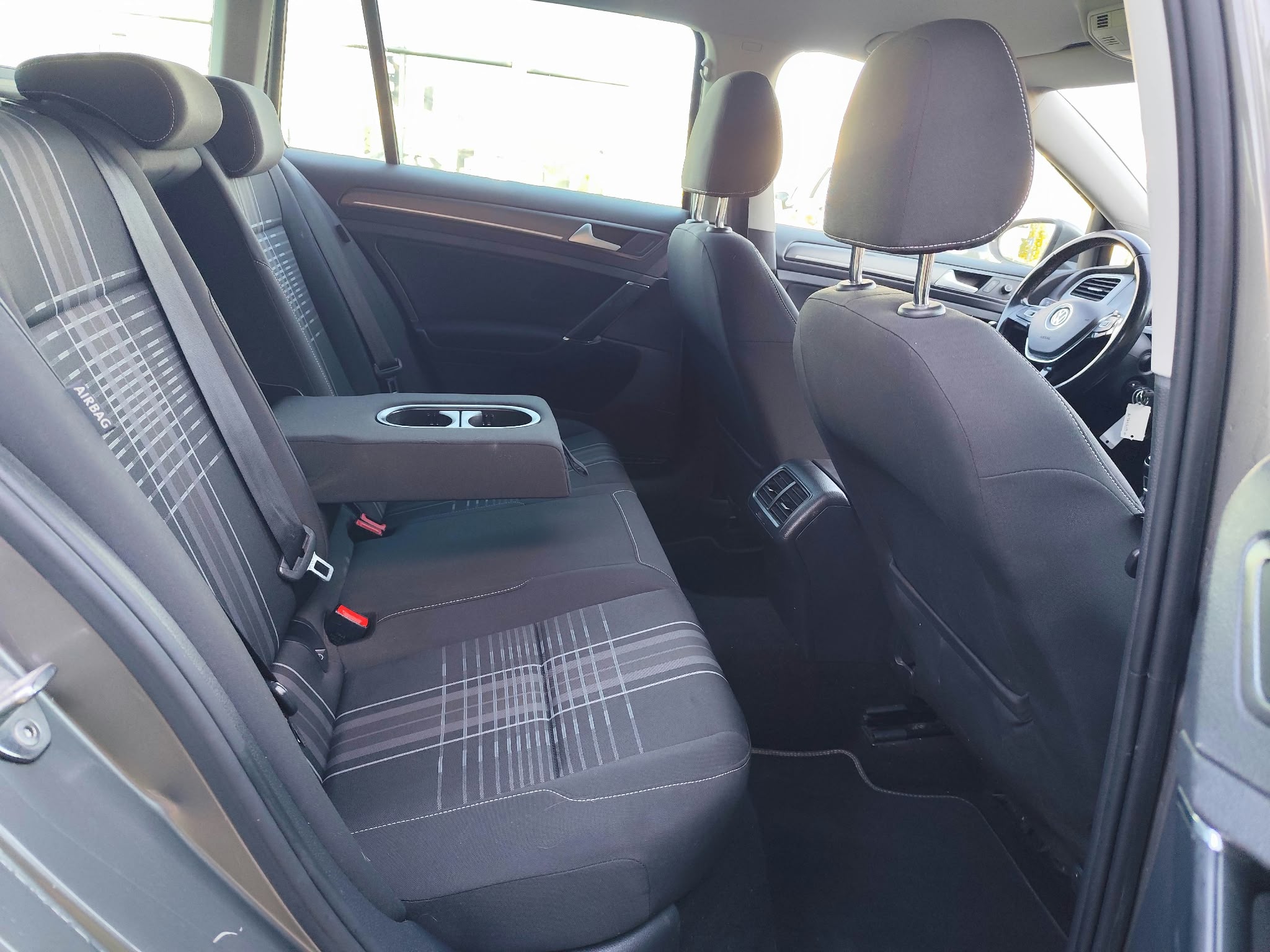 Volkswagen Golf 1.4 TSI BlueMotion Technology Lounge - zdjęcie 7