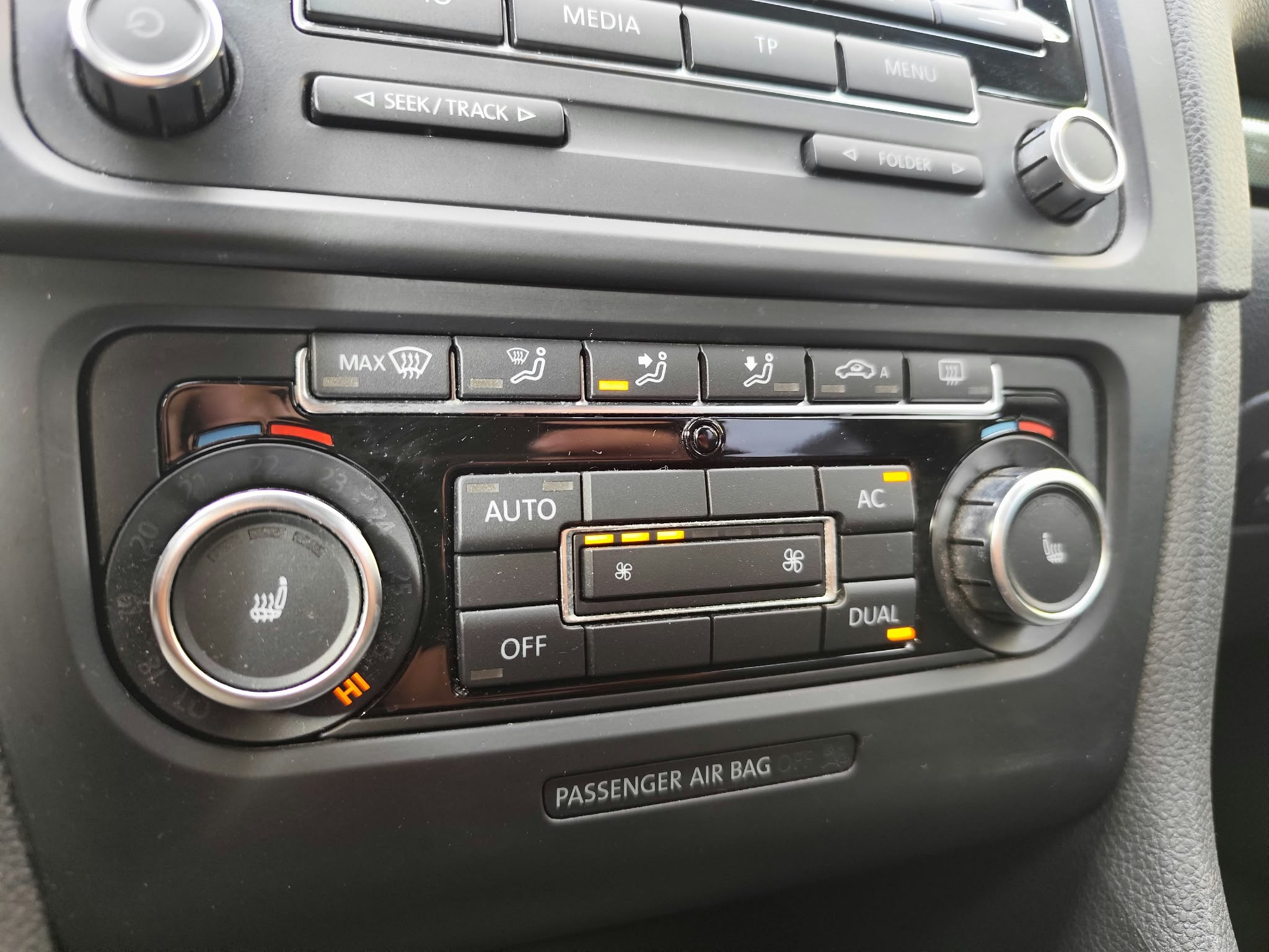 Volkswagen Golf 1.2 TSI BlueMotion Technology Comfortline - zdjęcie 13