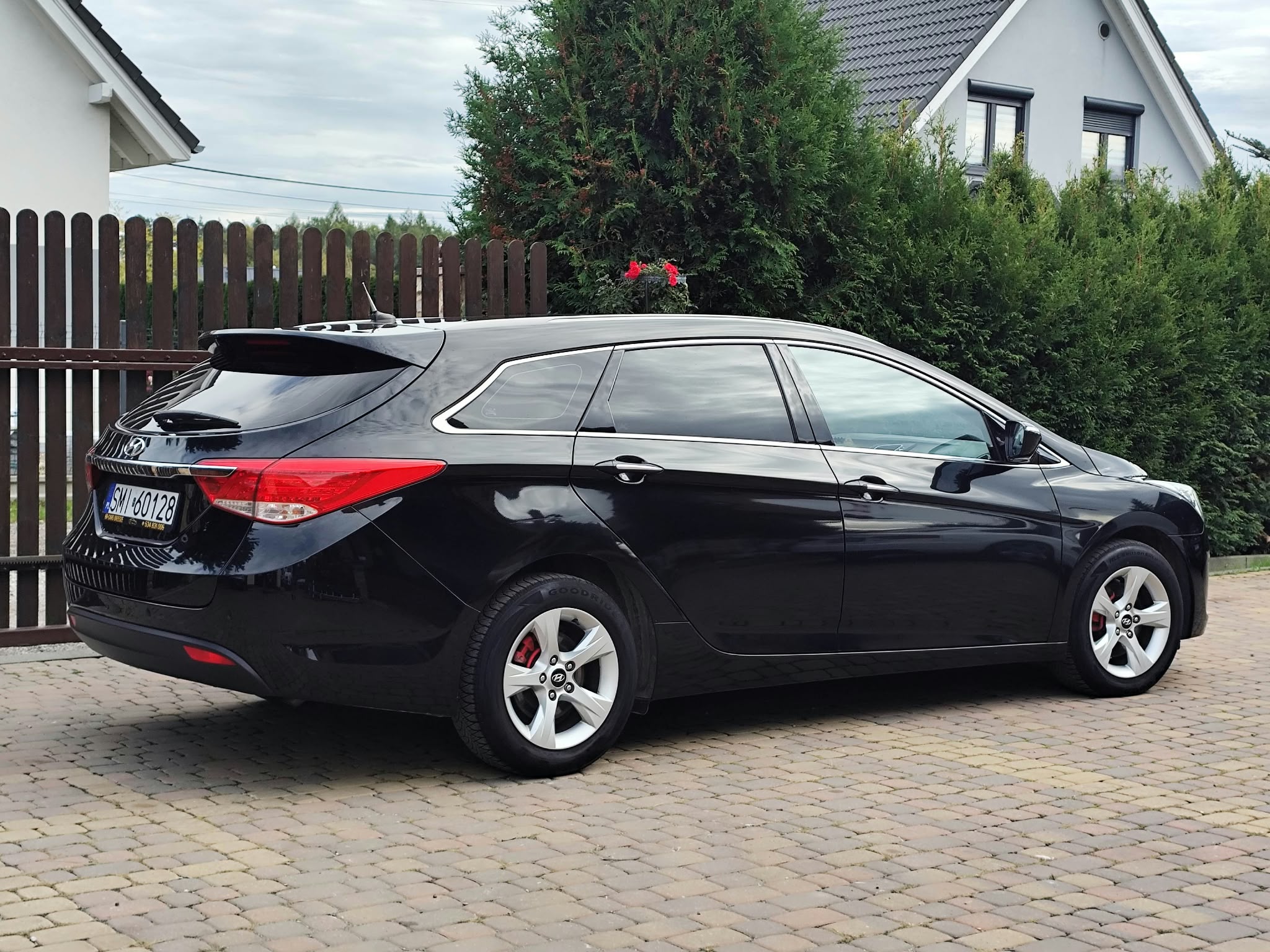 Hyundai i40 1.7 CRDi Style - zdjęcie 3