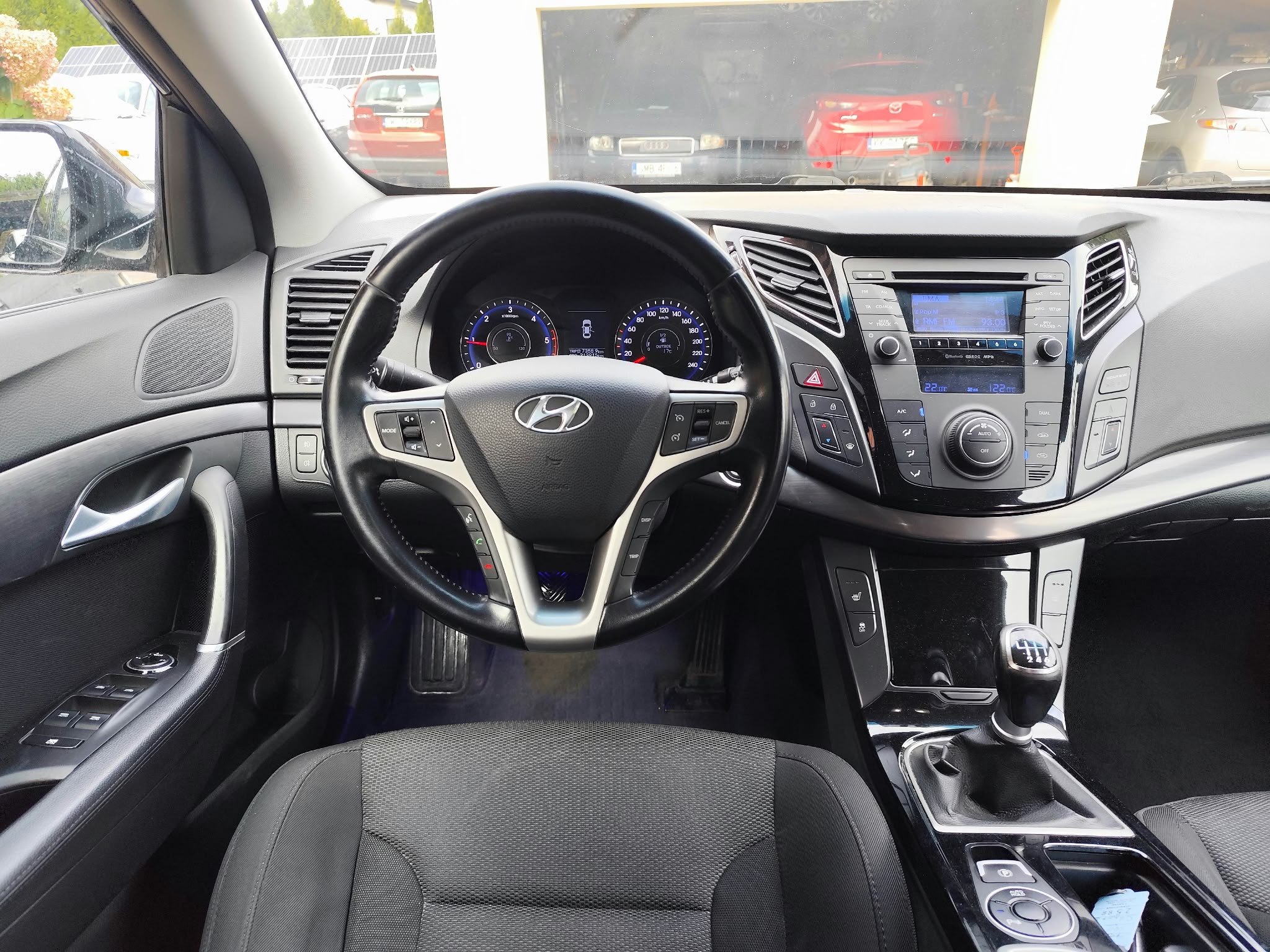 Hyundai i40 1.7 CRDi Style - zdjęcie 12