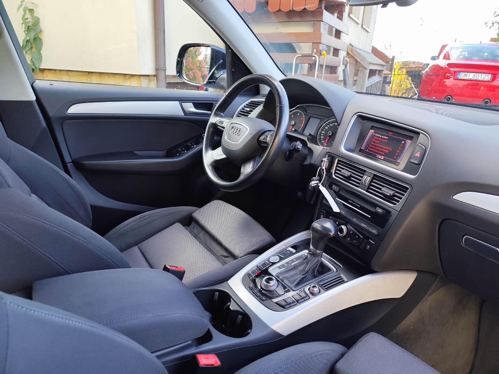 Audi Q3 1.4 TFSI Design - zdjęcie 22