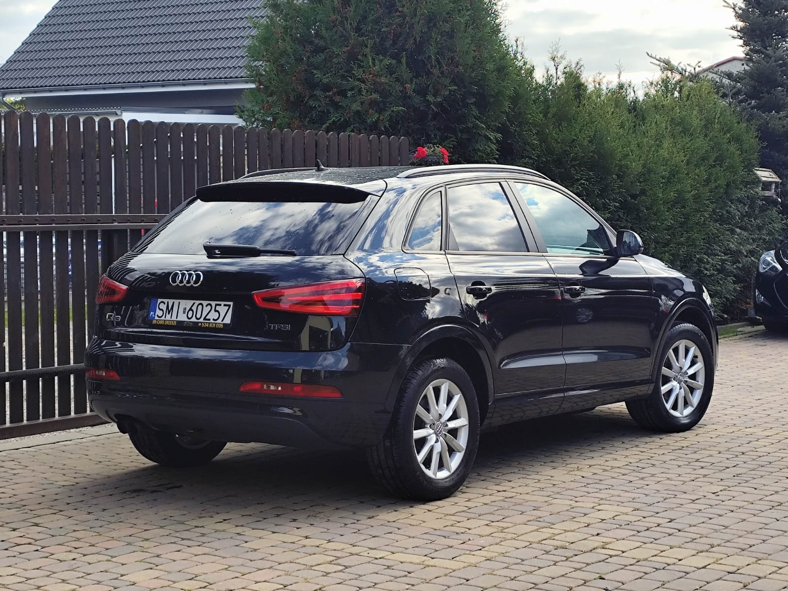 Audi Q3 1.4 TFSI Design - zdjęcie 10