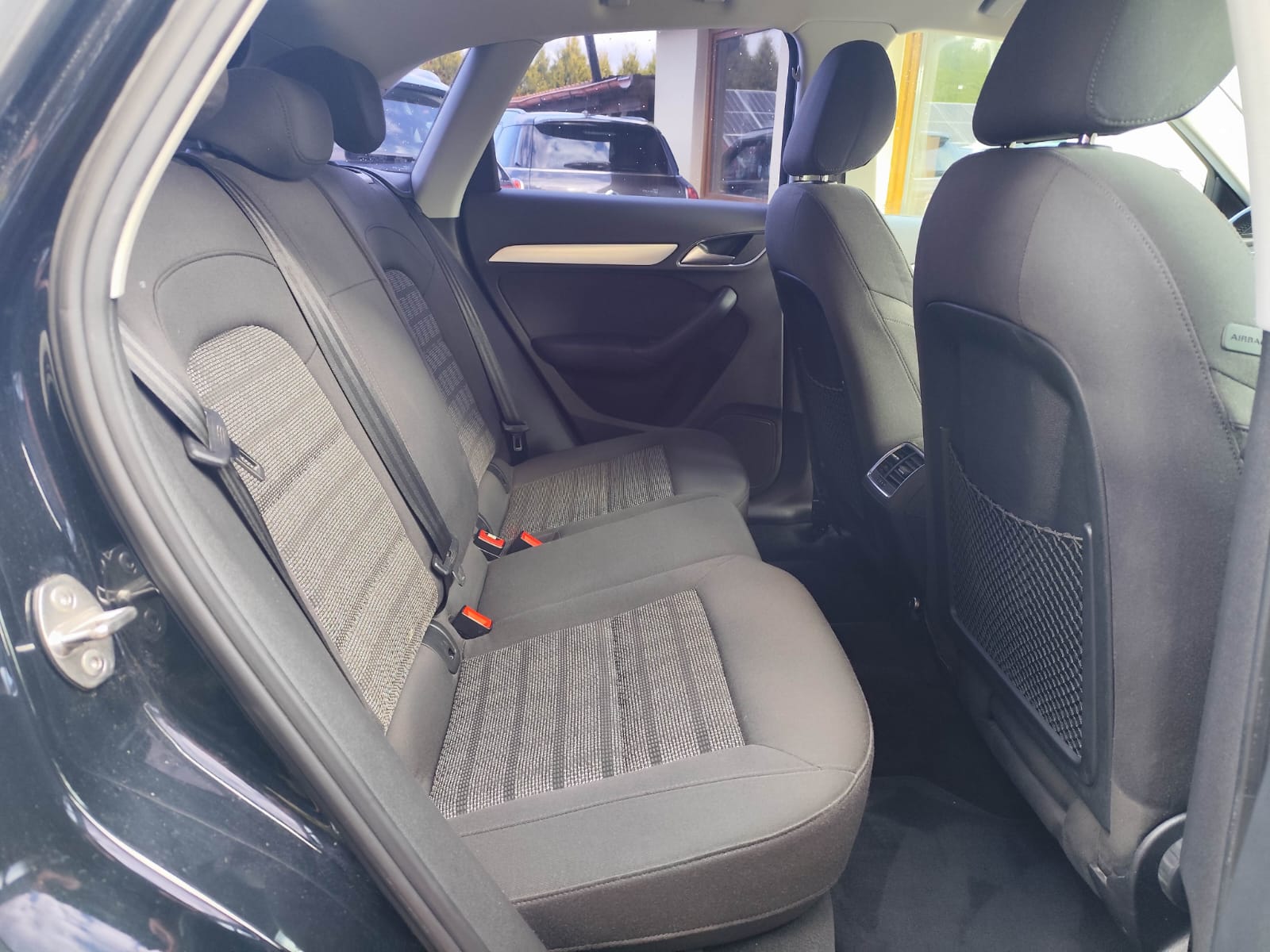Audi Q3 1.4 TFSI Design - zdjęcie 31
