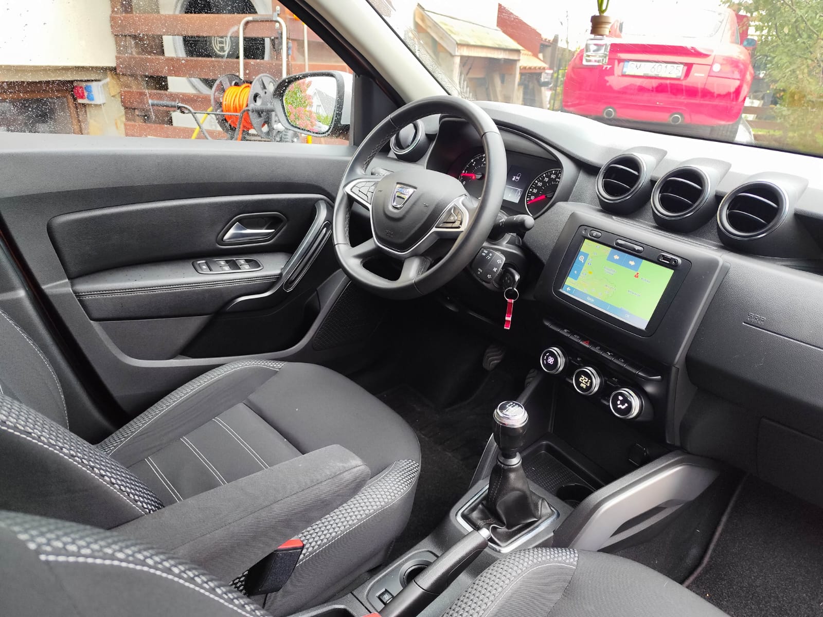 Dacia Duster TCe 125 2WD Prestige - zdjęcie 23