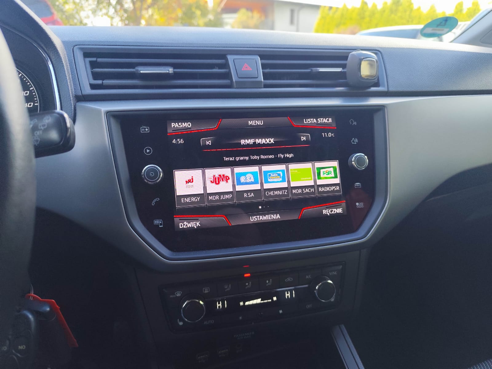 Seat Ibiza 1.0 MPI Style - zdjęcie 23