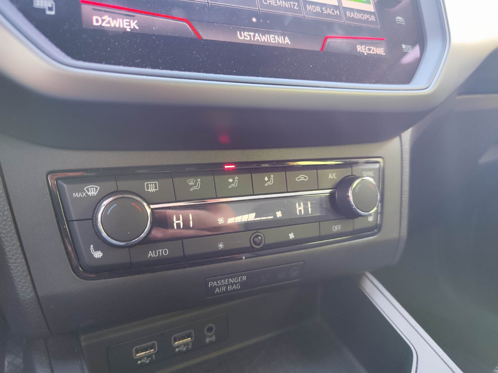 Seat Ibiza 1.0 MPI Style - zdjęcie 24