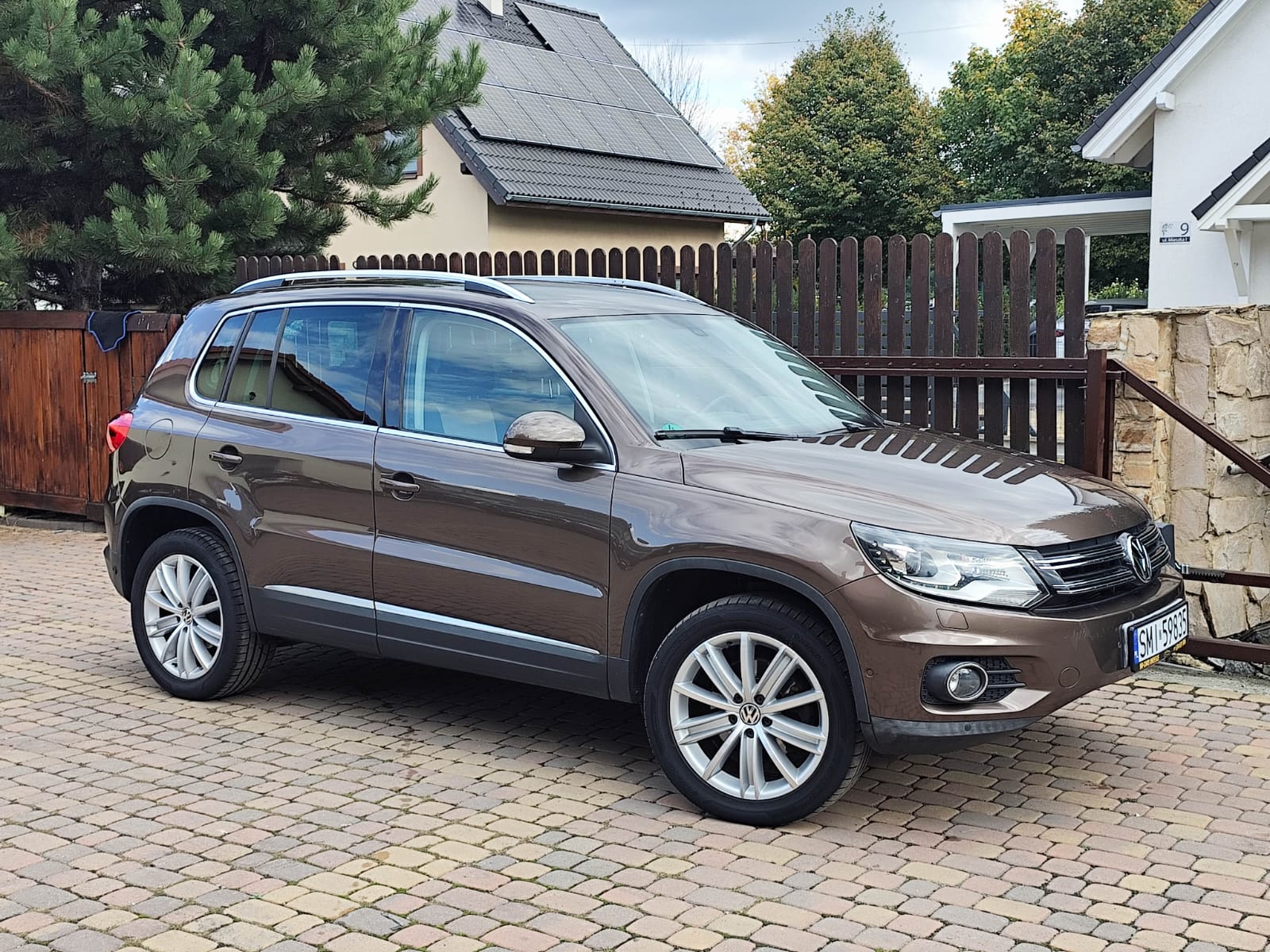 Volkswagen Tiguan 2.0 TDI DPF 4Motion Track & Field - zdjęcie 25