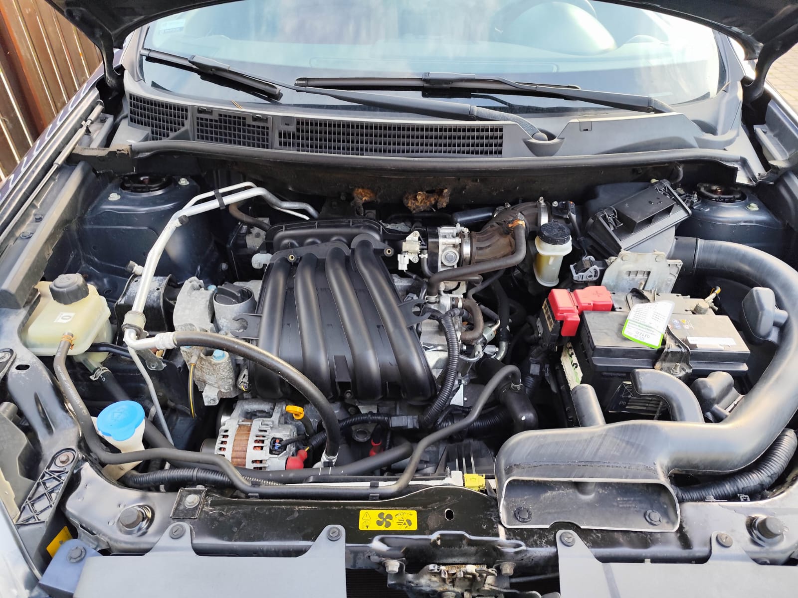 Nissan Qashqai 1.6 Tekna Pack - zdjęcie 3