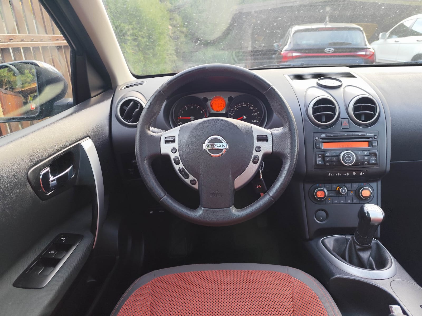 Nissan Qashqai 1.6 Tekna Pack - zdjęcie 4